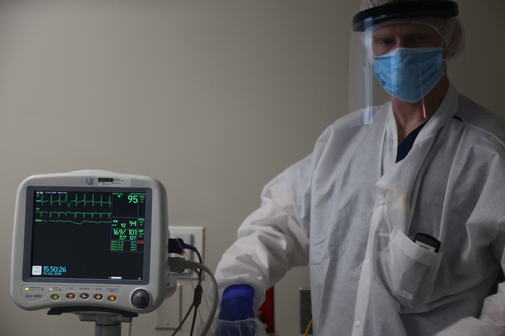 Medical Soldiers Support San Antonio, Texas Local Hospitals