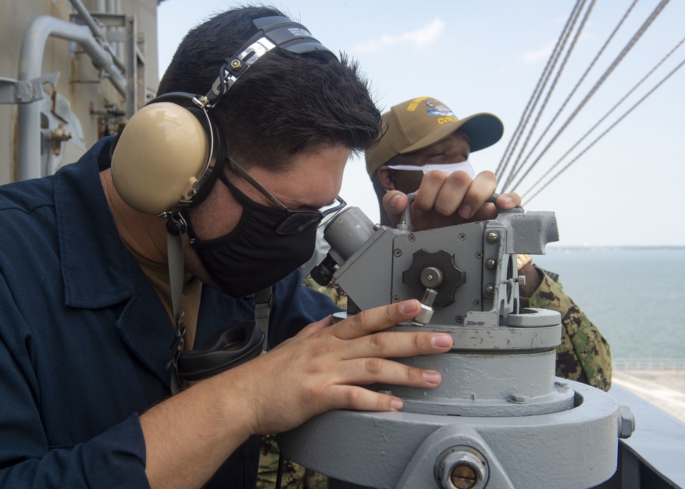 USS Harry S. Truman (CVN 75) transits to Norfolk Naval Shipyard