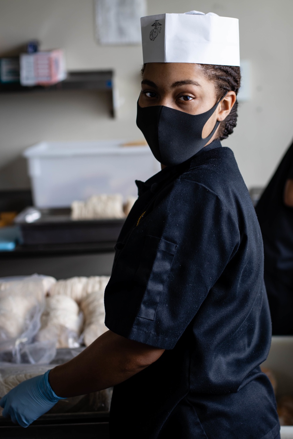 MCIPAC Food Service Specialists prepare thousands of meals for ROM Marines