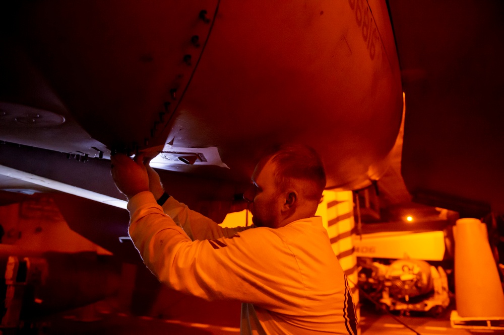 Ike Supports Naval Operations in 5th Fleet Area of Operations