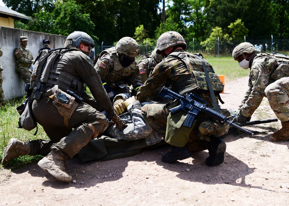 NATO combat medics participate in International Combat Lifesaver course