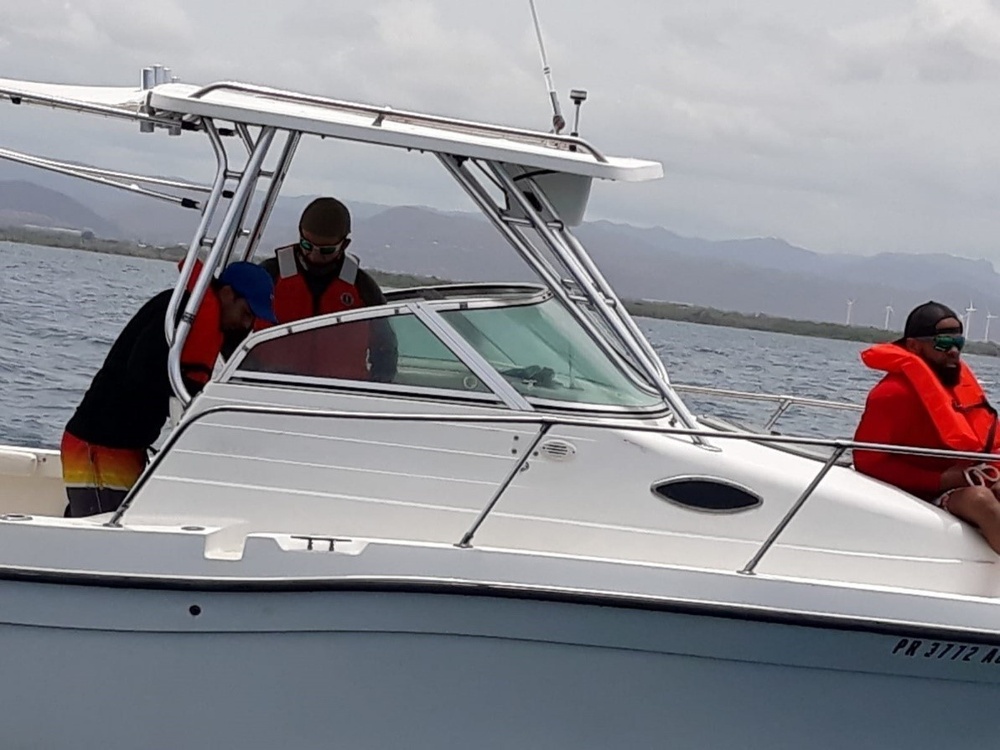 Coast Guard, Puerto Rico Department of Natural and Environmental Resources crews rescue 3 boaters near “Caja de Muertos” Island, Puerto Rico