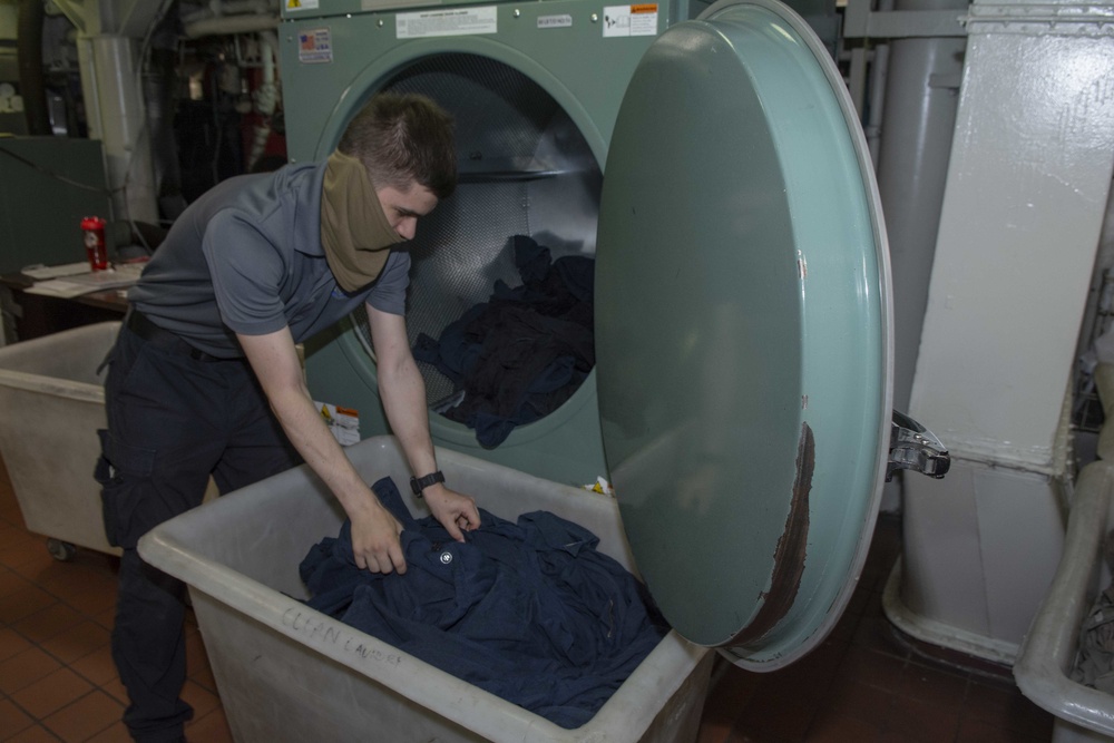 USS Ronald Reagan (CVN 76) Laundry Services