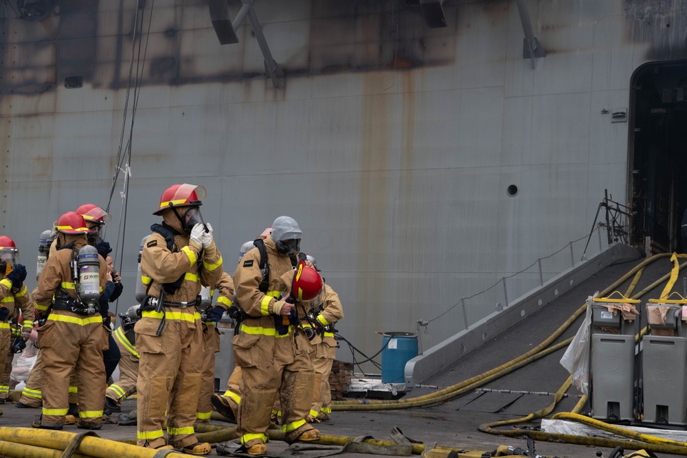 USS Bonhomme Richard (LHD 6) Fire