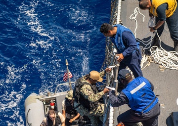 USS Michael Murphy Conducts Routine Operations