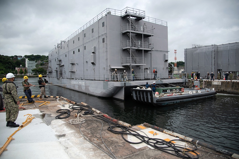 FLEET ACTIVITIES YOKOSUKA DRY DOCK EVOLUTION