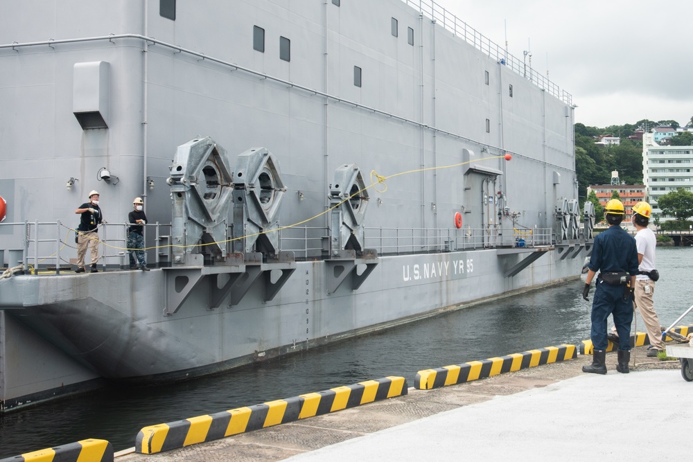 FLEET ACTIVITIES YOKOSUKA DRY DOCK EVOLUTION