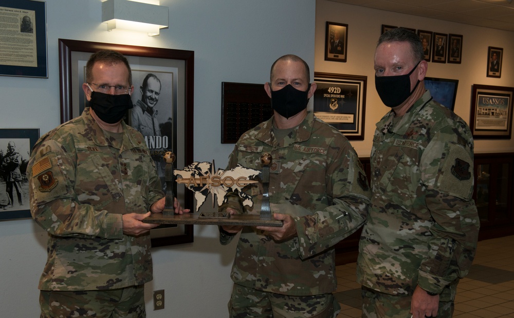 492d SOW Air Commando receives OAY award