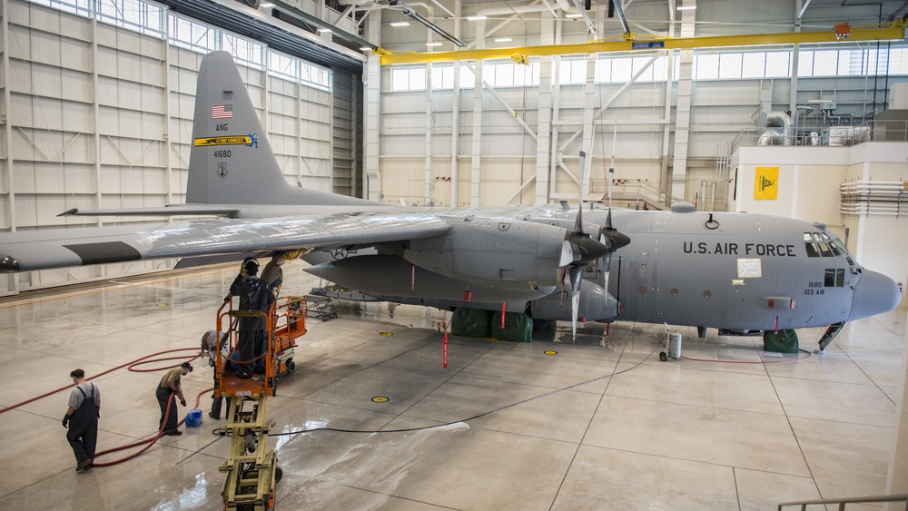 103rd maintainers keep C-130s clean and ready