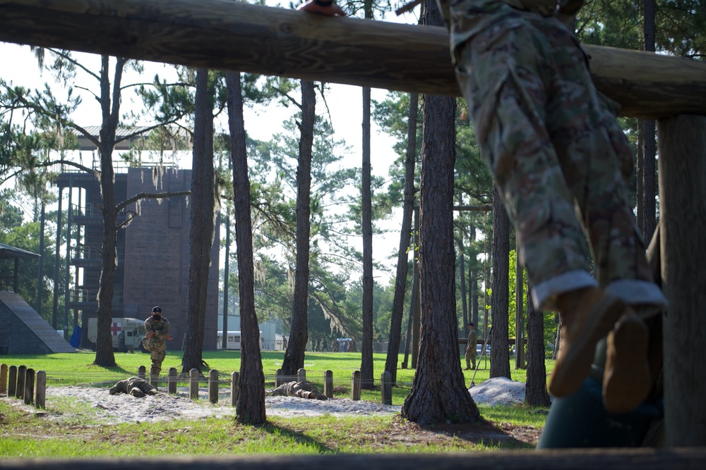 Florida Army National Guard Soldiers participate in Air Assault course zero day