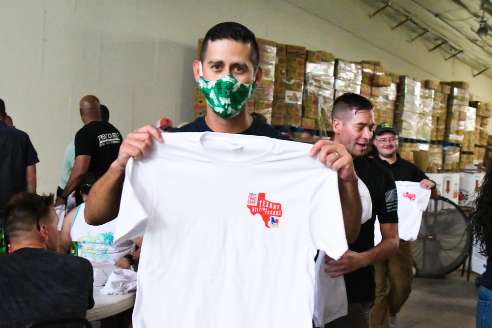 Air National Guardsmen Recieve Appreciation Luncheon from Local Food Bank