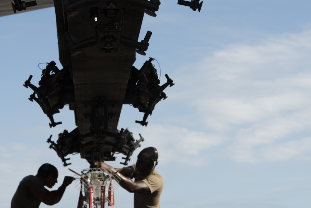 Miniature Air-Launch Decoy ADM 160X attached to a B-52 Stratofortress