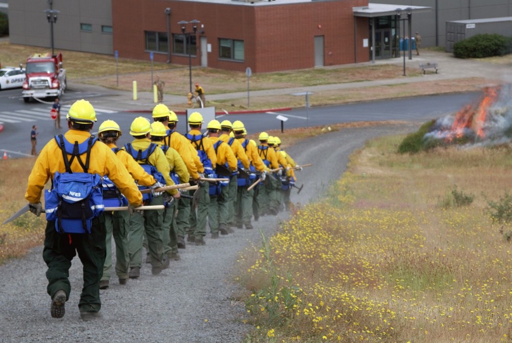 Oregon National Guard wildland firefighter training