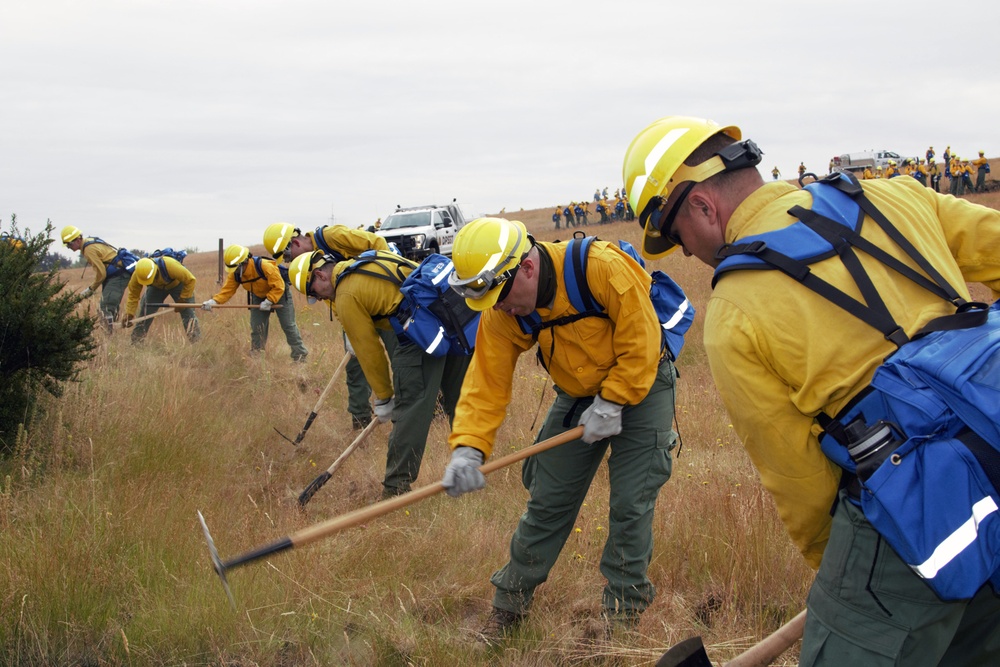 Oregon National Guard wildland firefighter training