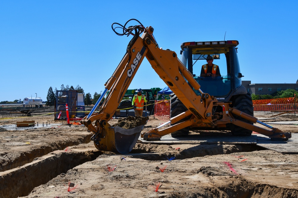 Sacramento District continues site raise at VA clinic