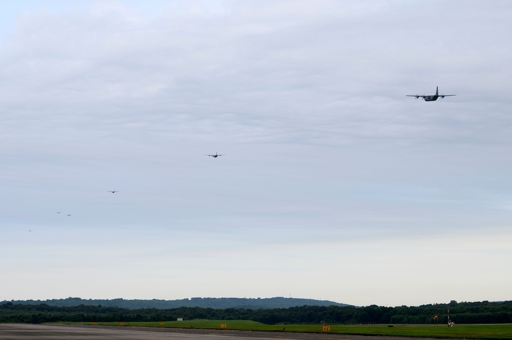 Dyess, Little Rock conduct largest formation flight in C-130J history