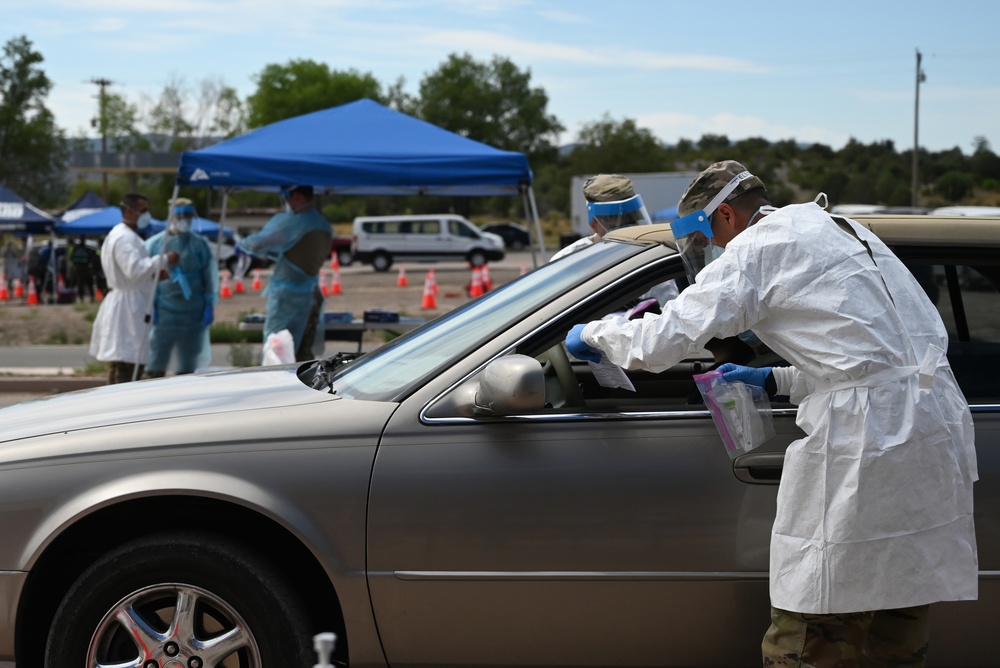 AZ National Guard hosts mobile COVID-19 test site for Cibecue residents