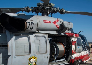 Naval Surface and Mine Warfighting Development Center Leads Mine Countermeasure Exercise During Trident Warrior