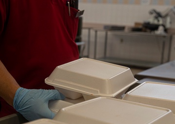 MCIPAC food services provide thousands of boxed meals for Marines on restriction of movement