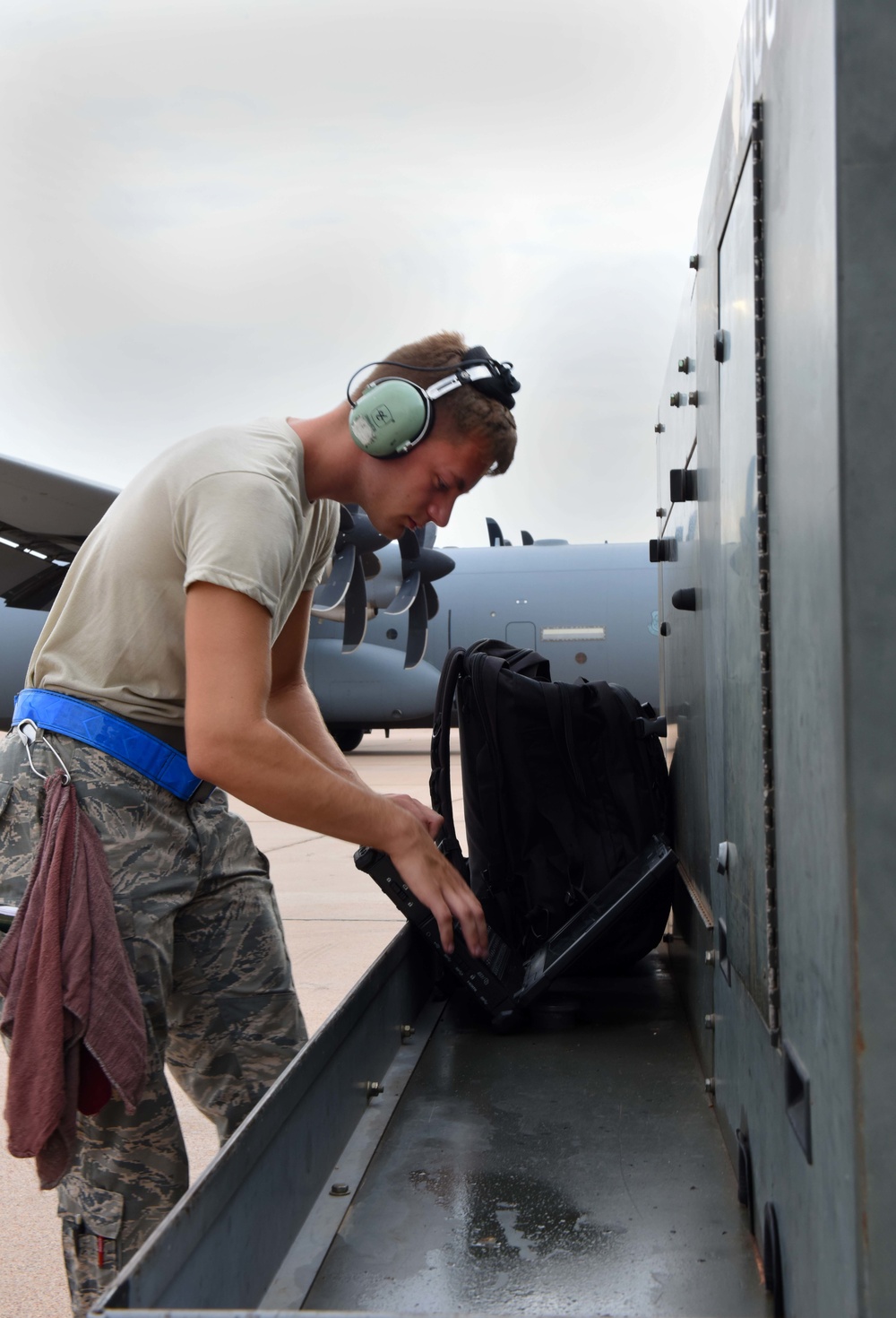 Dyess, Little Rock conduct largest formation flight in C-130J history