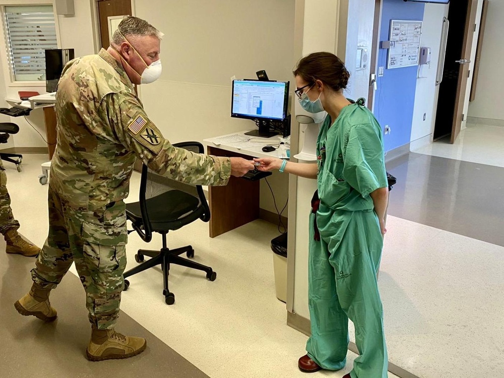 Leaders visit Soldiers supporting medical staff at University Hospital in San Antonio