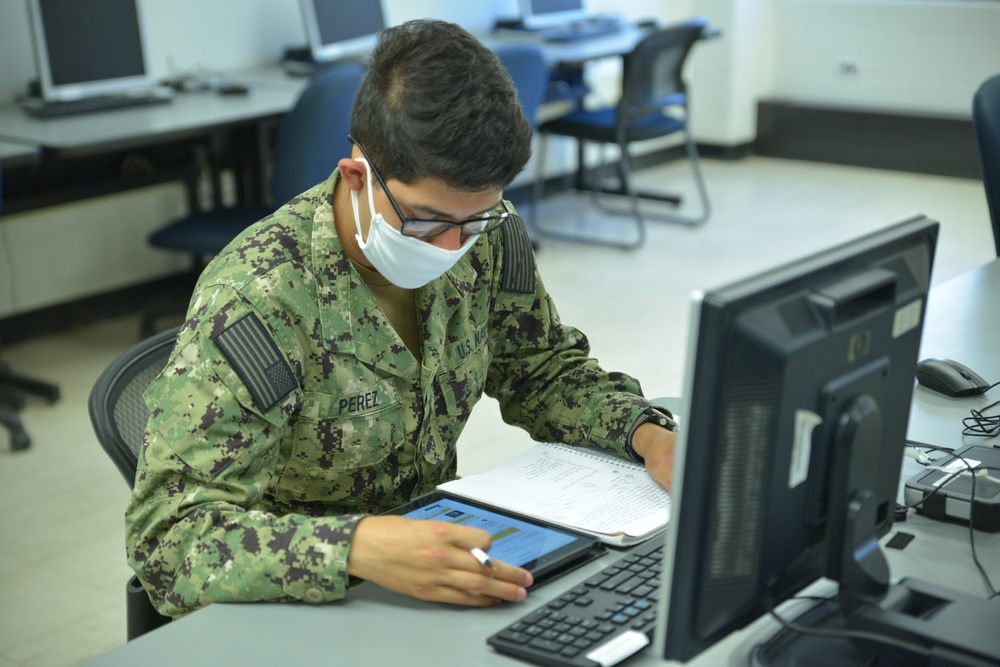 SWESC BECC Curriculum Prepares Sailors for Engineering Pipeline
