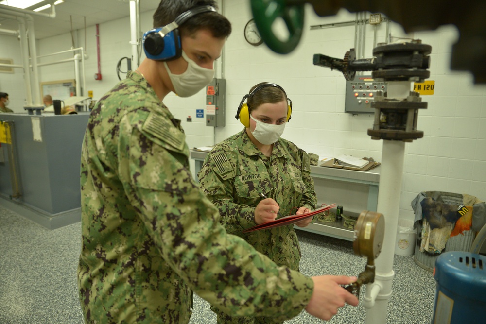 DVIDS - News - SWESC BECC Curriculum Prepares Sailors for Engineering ...