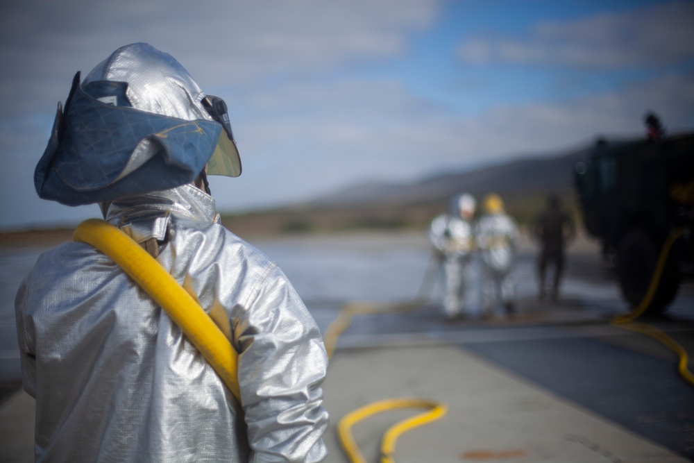 15th MEU Marines set up a FARP