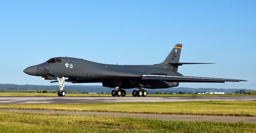 DVIDS - Images - 28th Bomb Wing deploys to Guam [Image 2 of 5]