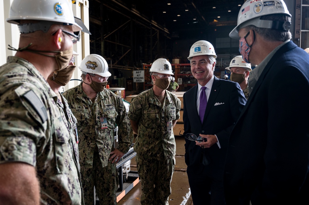 SECNAV Visits General Dynamics Electric Boat Groton