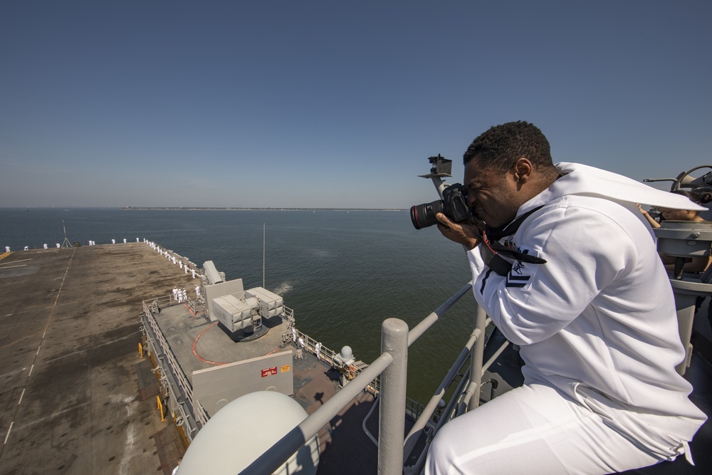 USS Bataan (LHD 5) Returns to Home Port