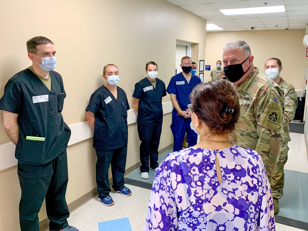 Task Force commander visits Soldiers supporting Houston hospital