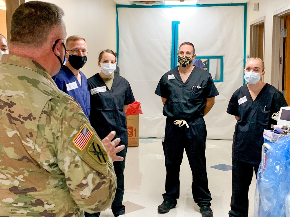 Task Force commander visits Soldiers supporting Houston hospital