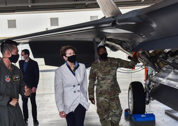 SECAF visits JBLE