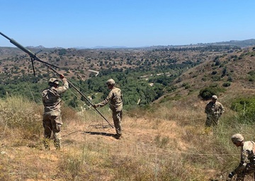 Cal Guard’s 143rd MPs undergo communications training