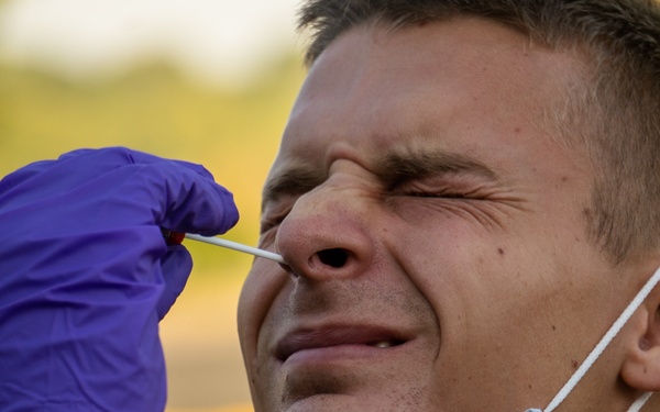 Third wave of MRF-D Marines receive second COVID-19 test