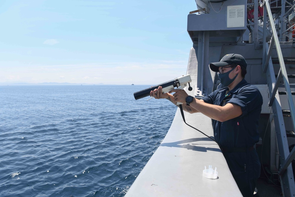 Sailors conduct mine countermeasure training operations during Mine Warfare Exercise (MIWEX) 2JA