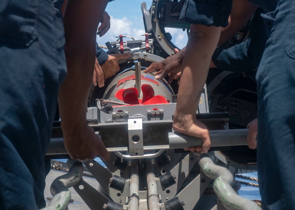 USS Mustin Conducts Local Test Fire