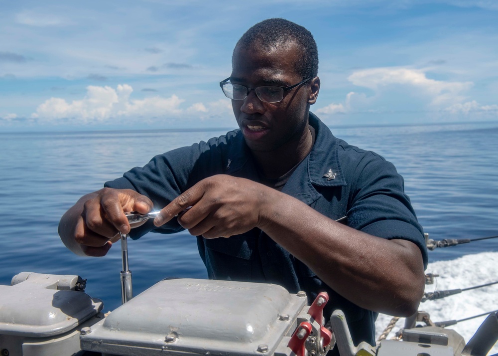 USS Mustin Conducts Local Test Fire