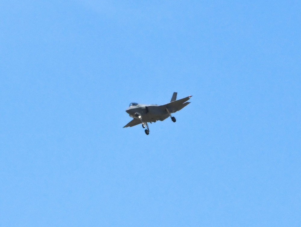 Fly High F-35