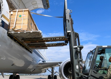 NAF Misawa and VR-58 Conduct Cargo Evolution