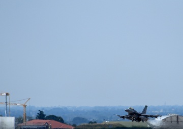 From small town kid to top fighter pilot