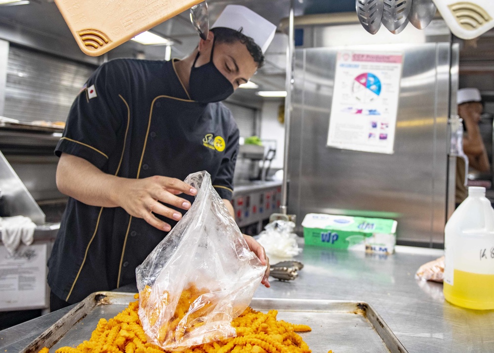 USS Shiloh Meal Preparation
