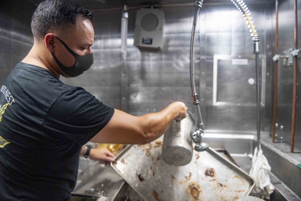 USS Shiloh Meal Preparation