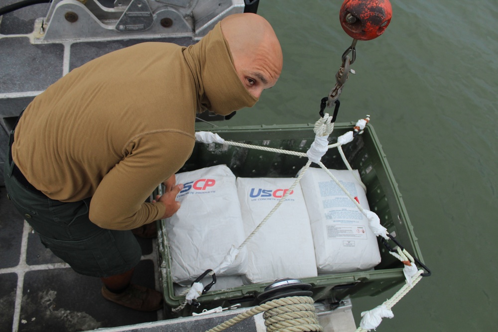 Seabee Divers Install Underwater Signature Range