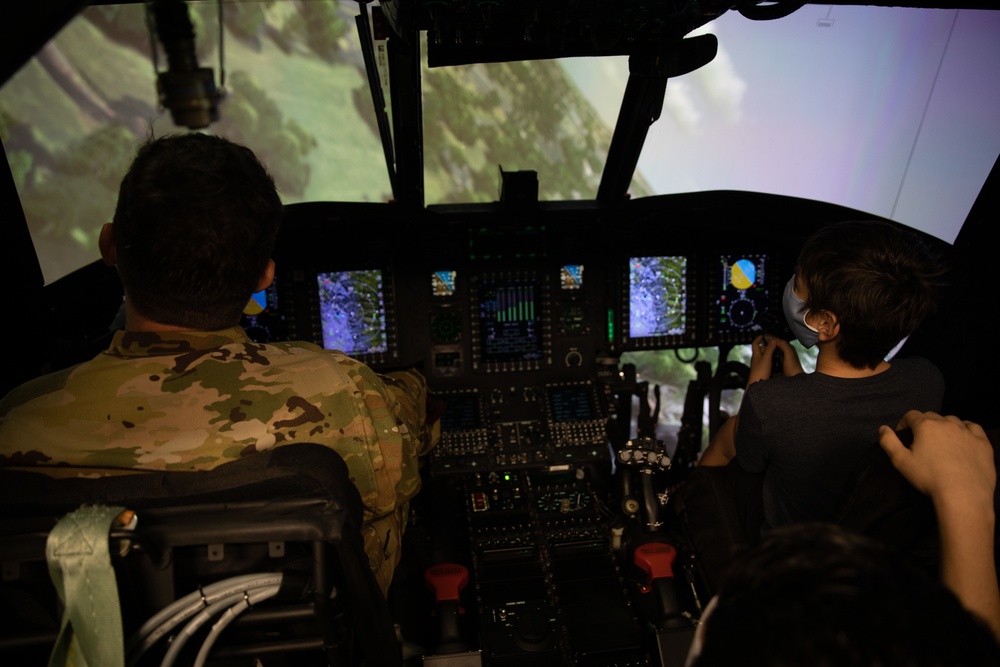 82nd Combat Aviation Brigade Family Readiness Group Learn Flight Simulations