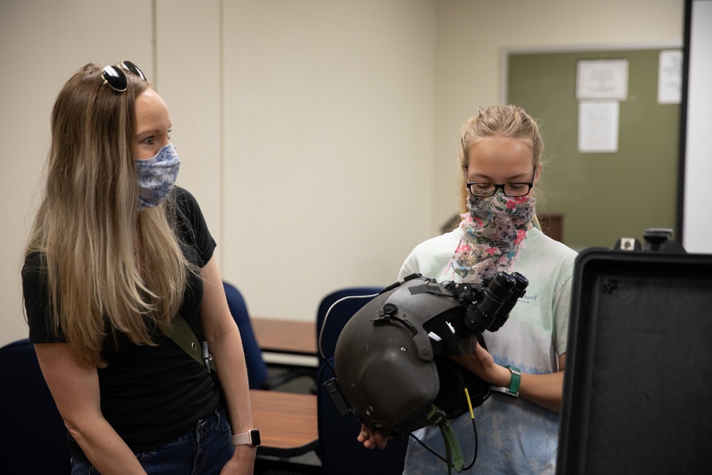 82nd Combat Aviation Brigade Family Readiness Group Learn Flight Simulations