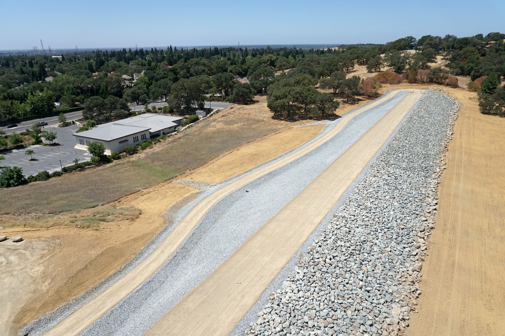 Folsom Dam Raise Project, Dike 8