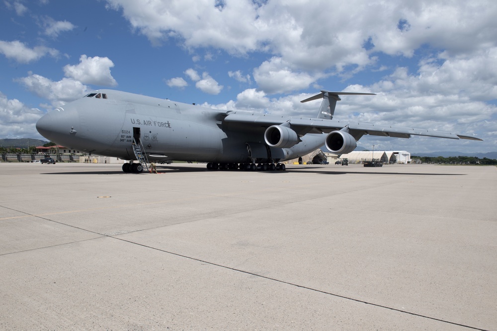 Travis delivers aid to Honduras