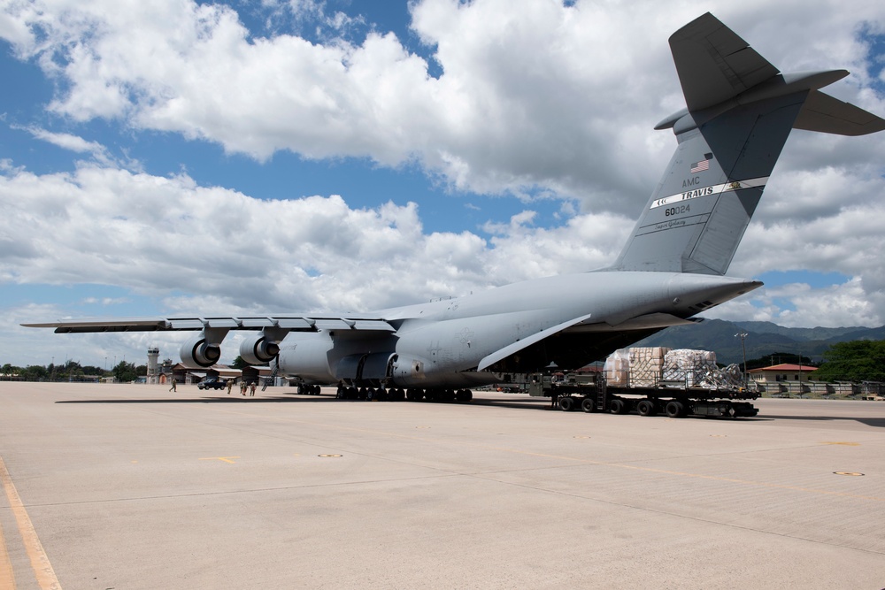 Travis delivers aid to Honduras